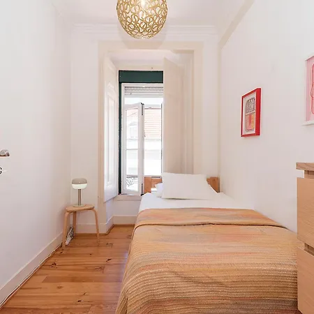 Apartment Com 3 Quartos Muito Acolhedores Nos Anjos Lisbon