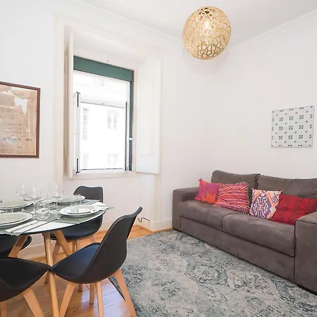 Com 3 Quartos Muito Acolhedores Nos Anjos Apartment Lisbon