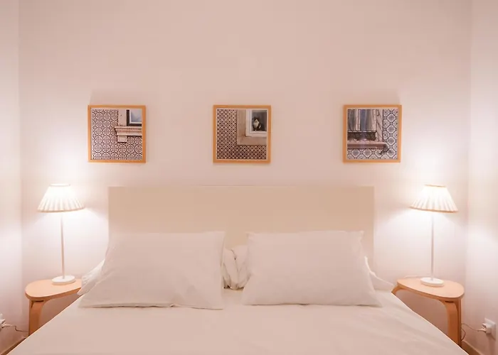 Com 3 Quartos Muito Acolhedores Nos Anjos