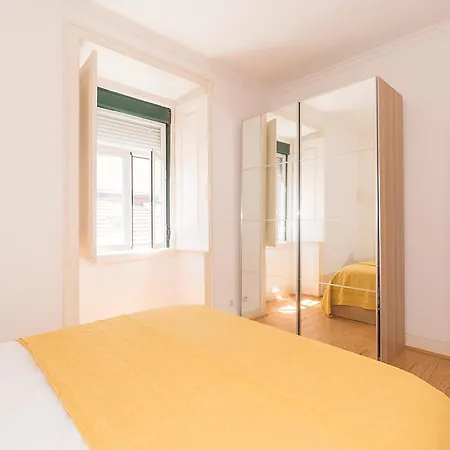 Com 3 Quartos Muito Acolhedores Nos Anjos